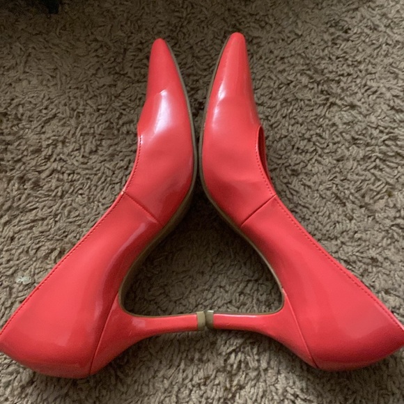 Comfort Plus by Predictions pinkish red - Picture 3 of 4